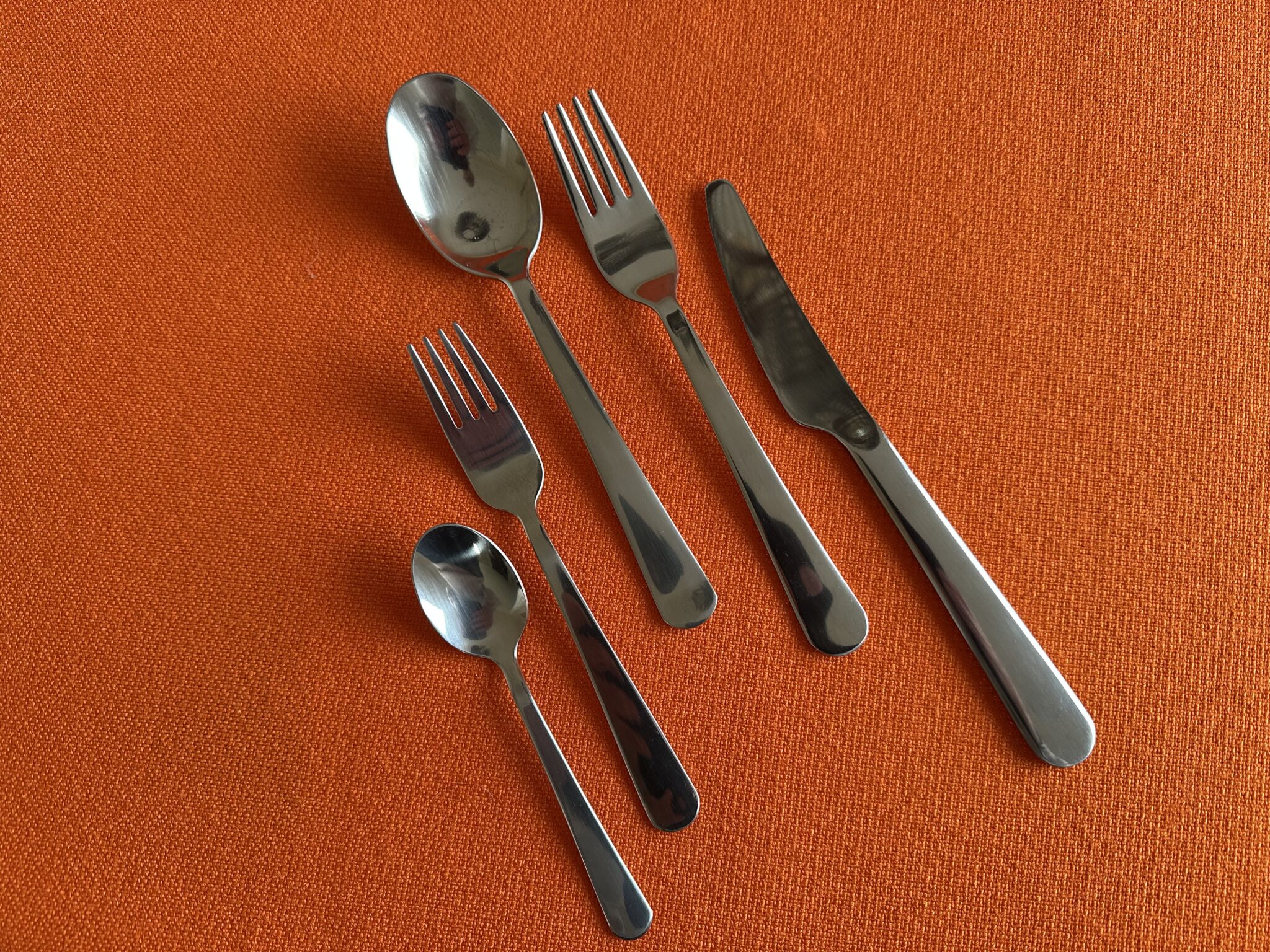 Kniv_ske_gaffel_teske_kagegaffel